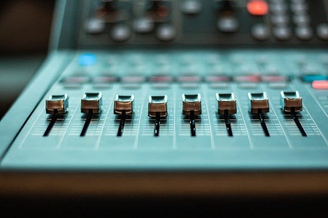 active lighting in recording studios