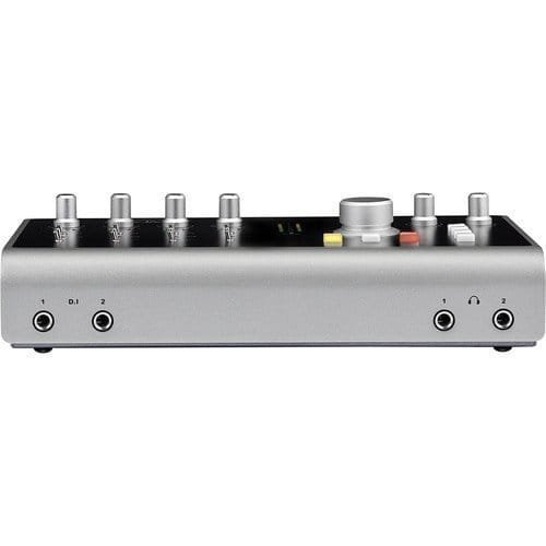 audient iD44 front1