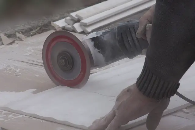 floating floor cutting