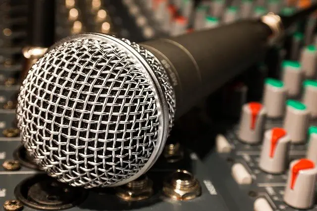 microphone gain